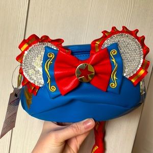 NWT 2021 Minnie Main Attraction Dumbo Loungefly Beltbag Limited Edition